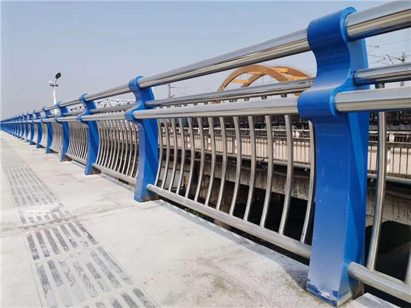 昌平304不锈钢复合管护栏的生产工艺揭秘
